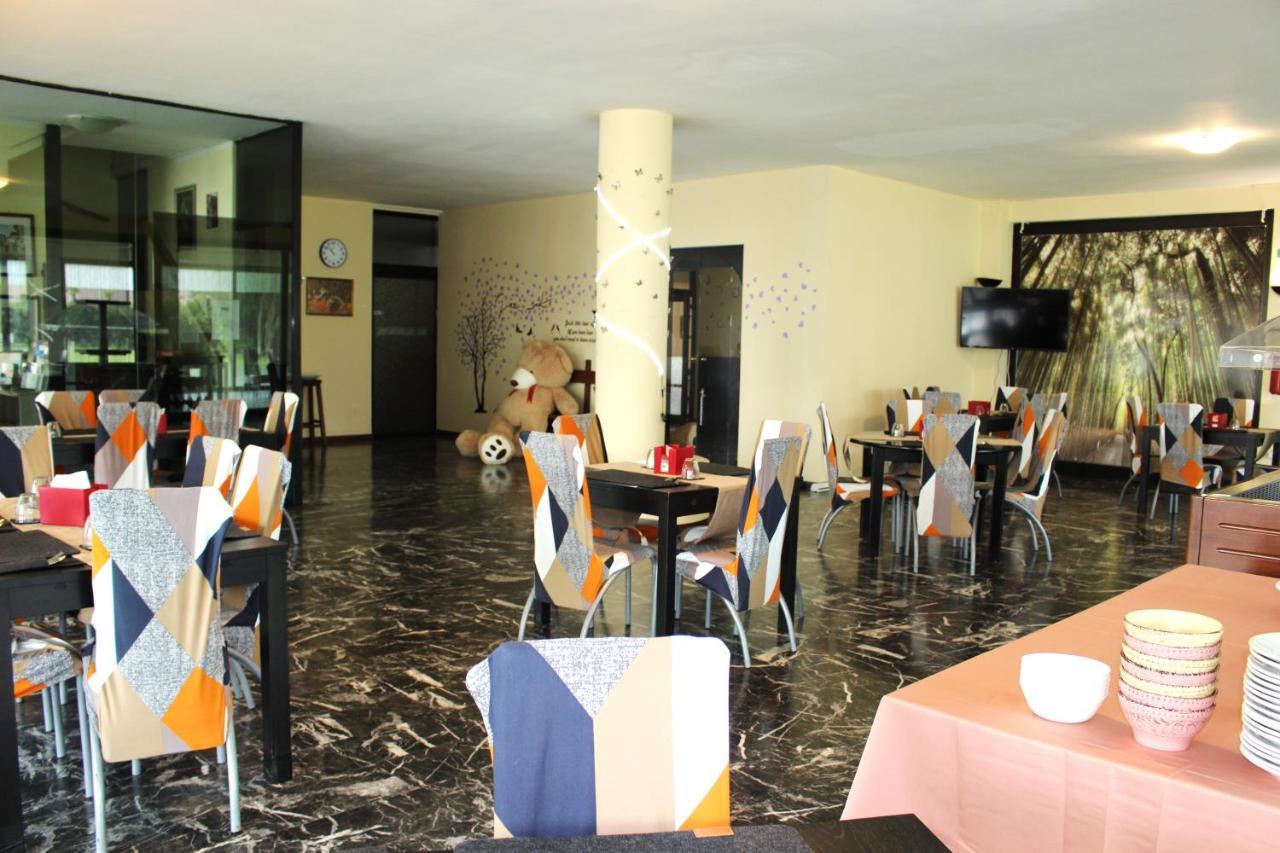 A.G. Holiday Hotel Sirmione Ngoại thất bức ảnh